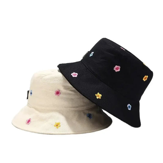 Bawełniany Kapelusz Bucket Hat z Kwiatowym Haftem